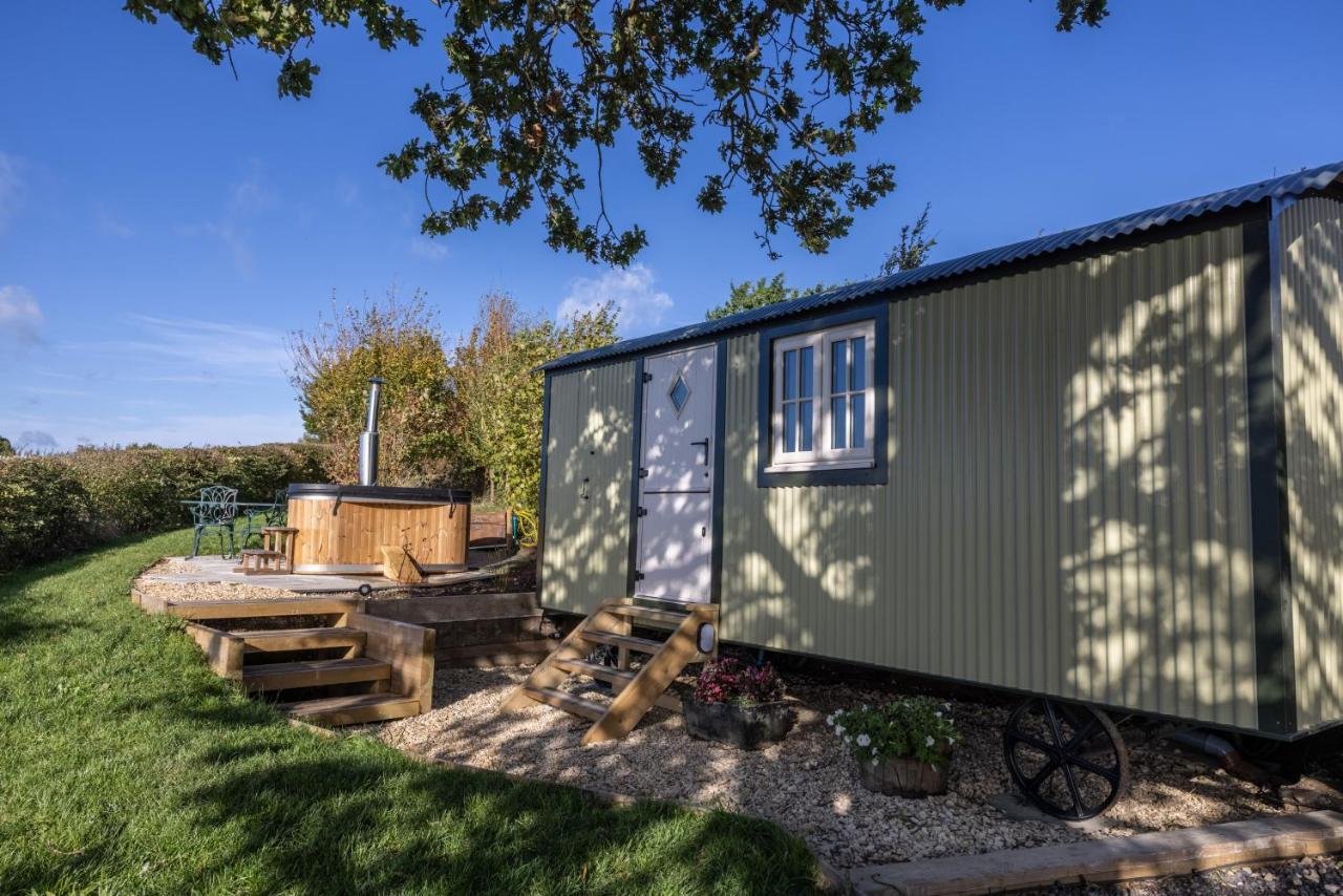 Abbey Farm Glamping & Farm stay *